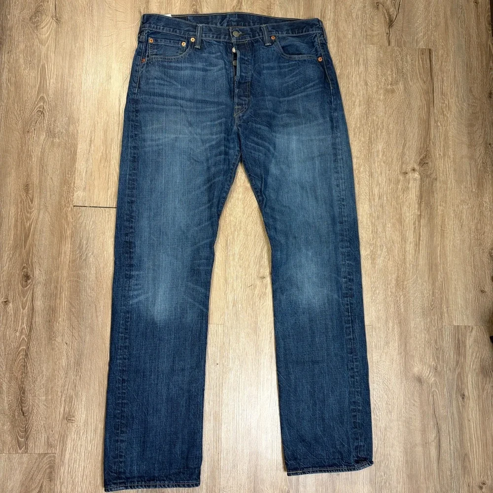 Levis 501 Mens Jeans 36x34 Medium Wash 100% Cotton Button Fly Straight